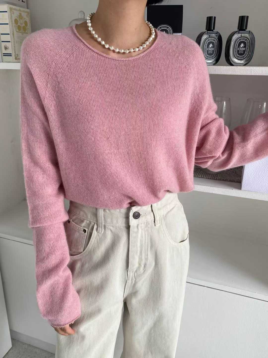 A15.粉嫩女孩圓領捲邊毛衣