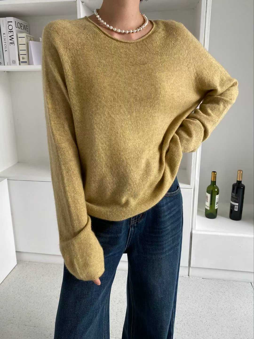 A15.粉嫩女孩圓領捲邊毛衣