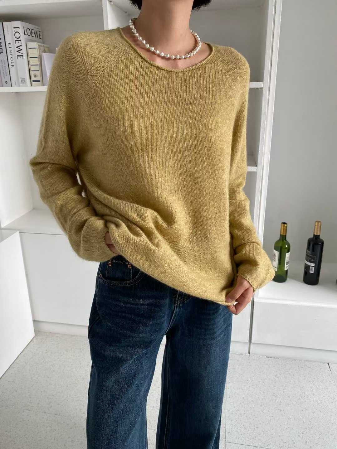 A15.粉嫩女孩圓領捲邊毛衣