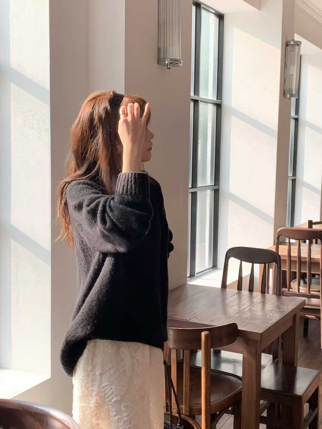 B12.小V家溫暖安格拉圓領毛衣