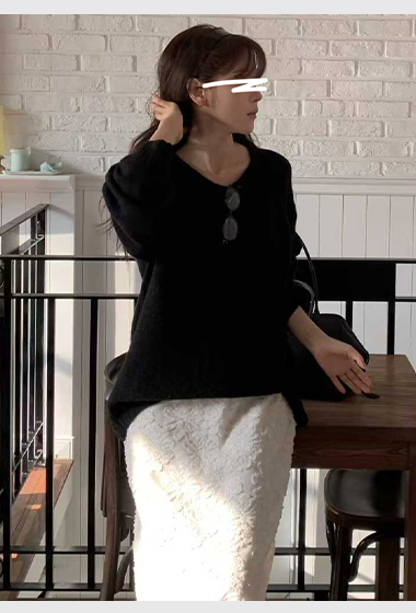 B12.小V家溫暖安格拉圓領毛衣