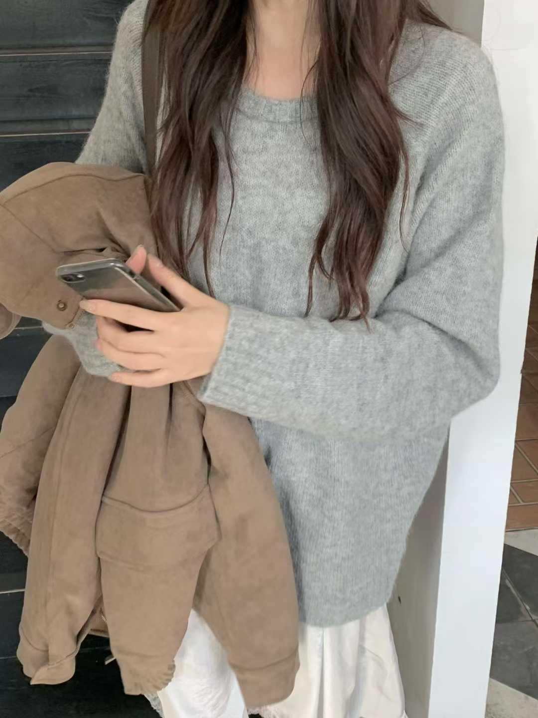 B12.小V家溫暖安格拉圓領毛衣