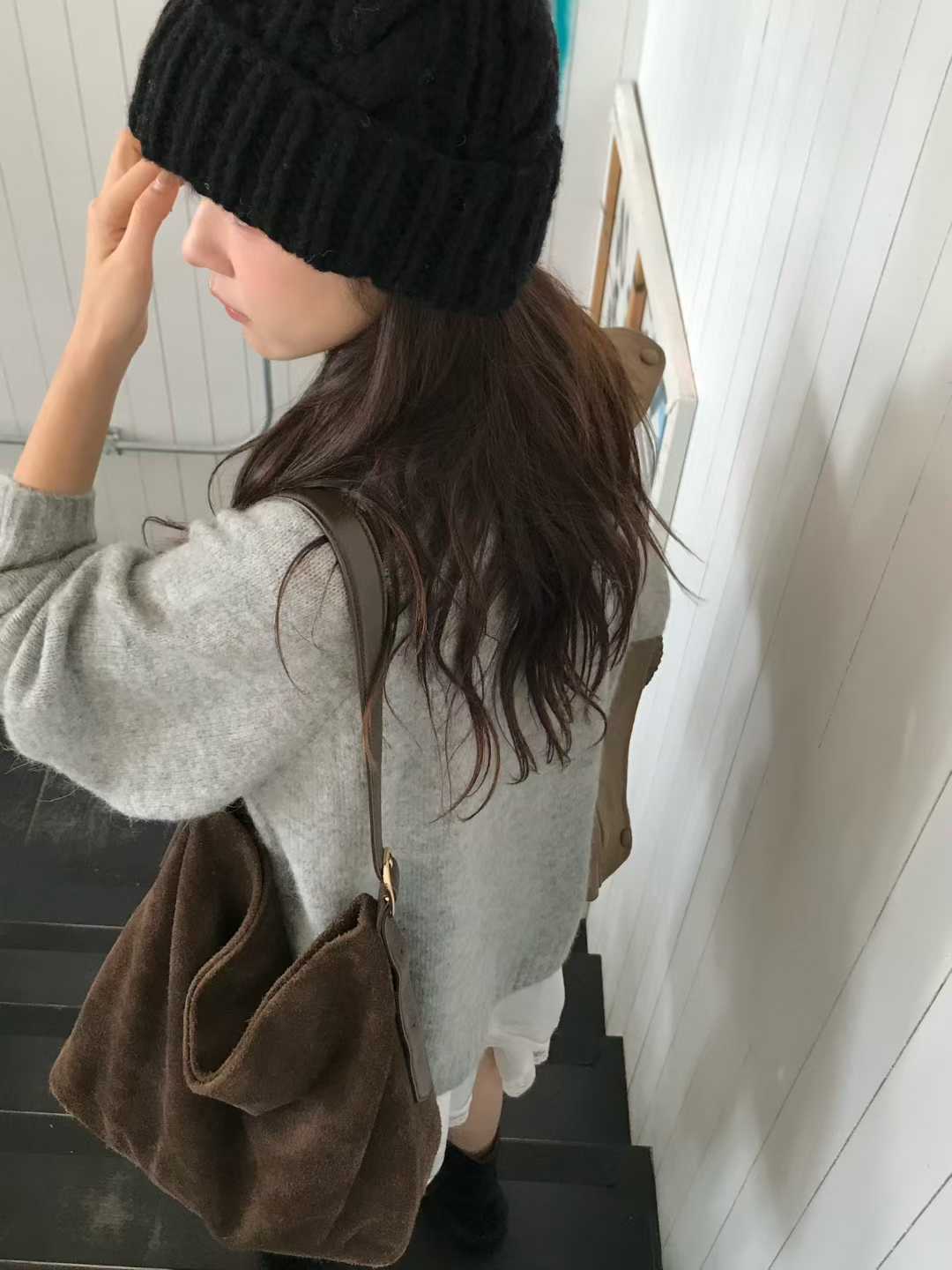 B12.小V家溫暖安格拉圓領毛衣