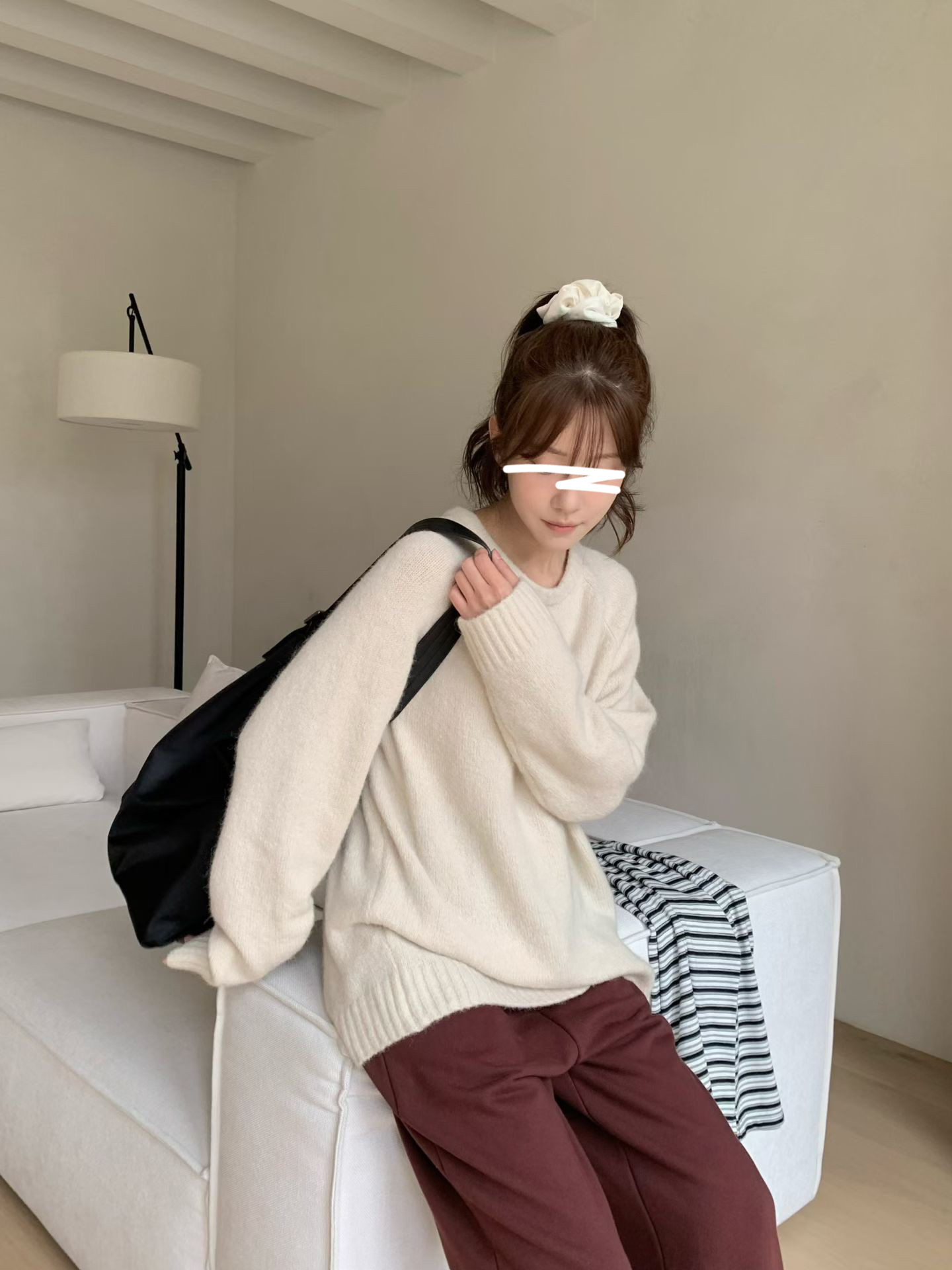 B12.小V家溫暖安格拉圓領毛衣