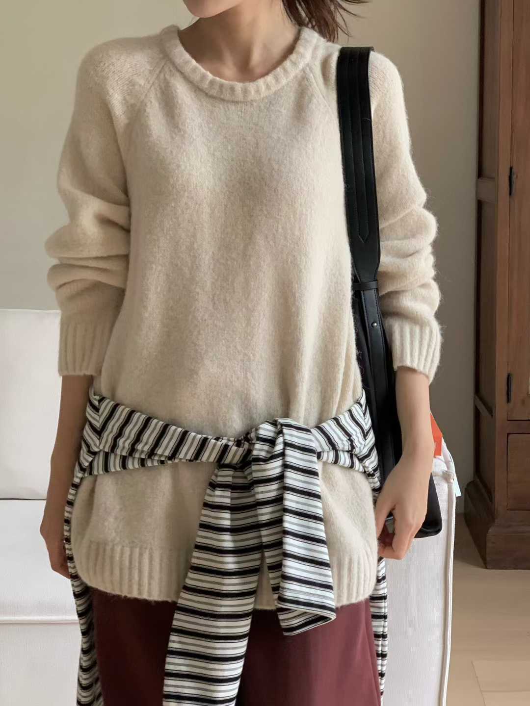 B12.小V家溫暖安格拉圓領毛衣