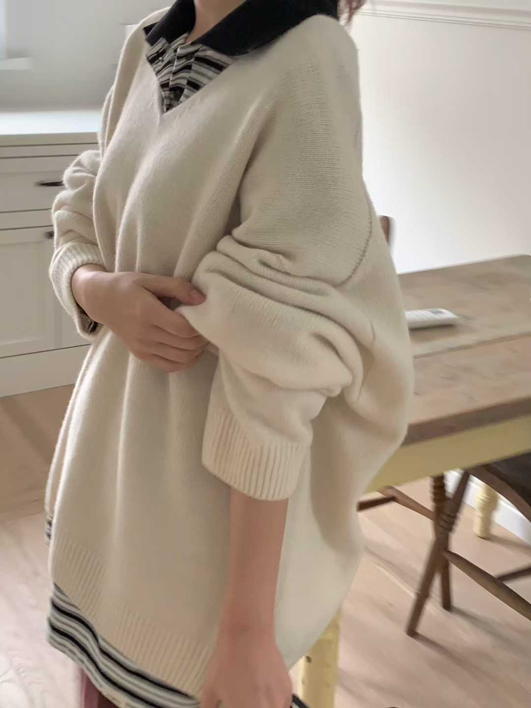 B07.小V家必備V領5%CASHMERE毛衣