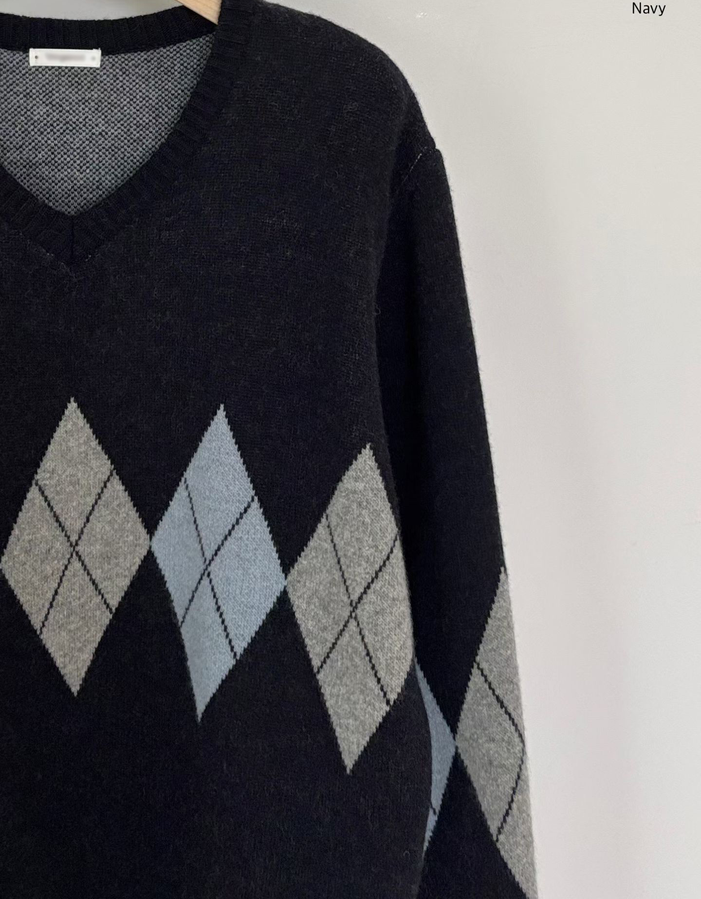 B23.小V家學院女孩菱格紋毛衣