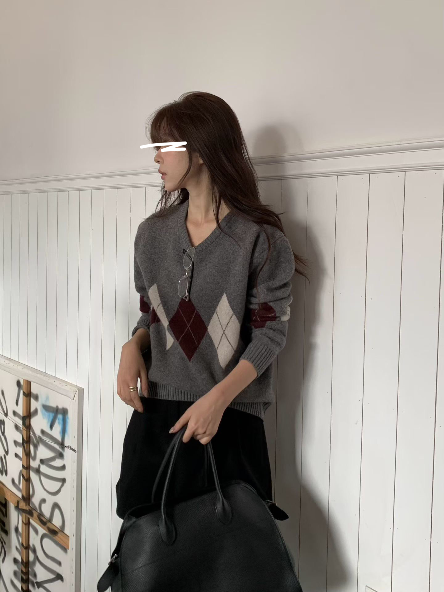 B23.小V家學院女孩菱格紋毛衣