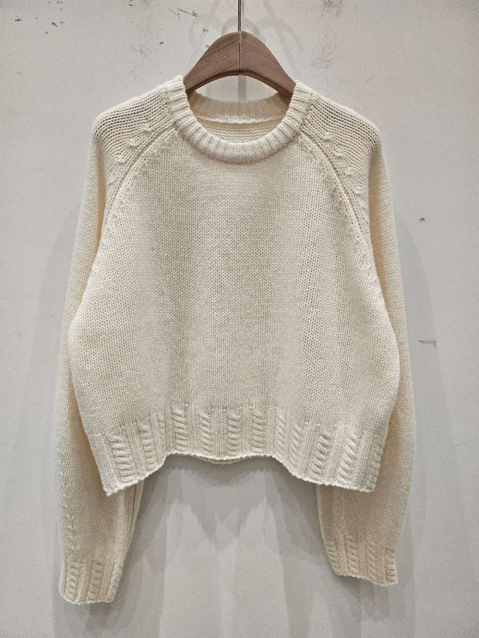 B41.星星家亮眼甜色100%羊毛圓領毛衣