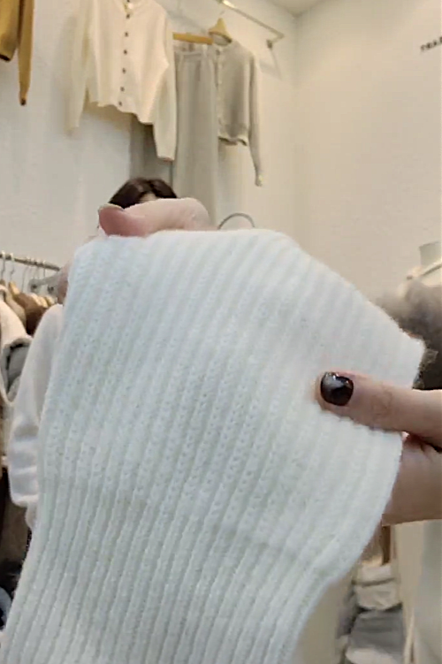 B35.星星家浣熊羊毛混紡連帽半拉鍊毛衣