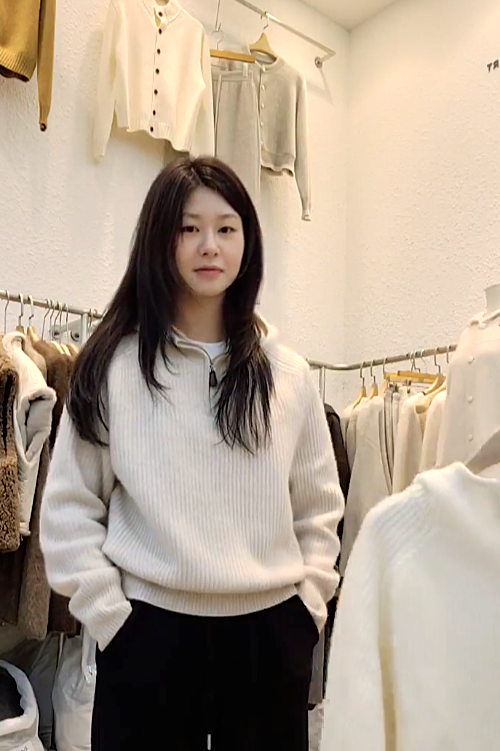 星星家浣熊羊毛混紡連帽半拉鍊毛衣