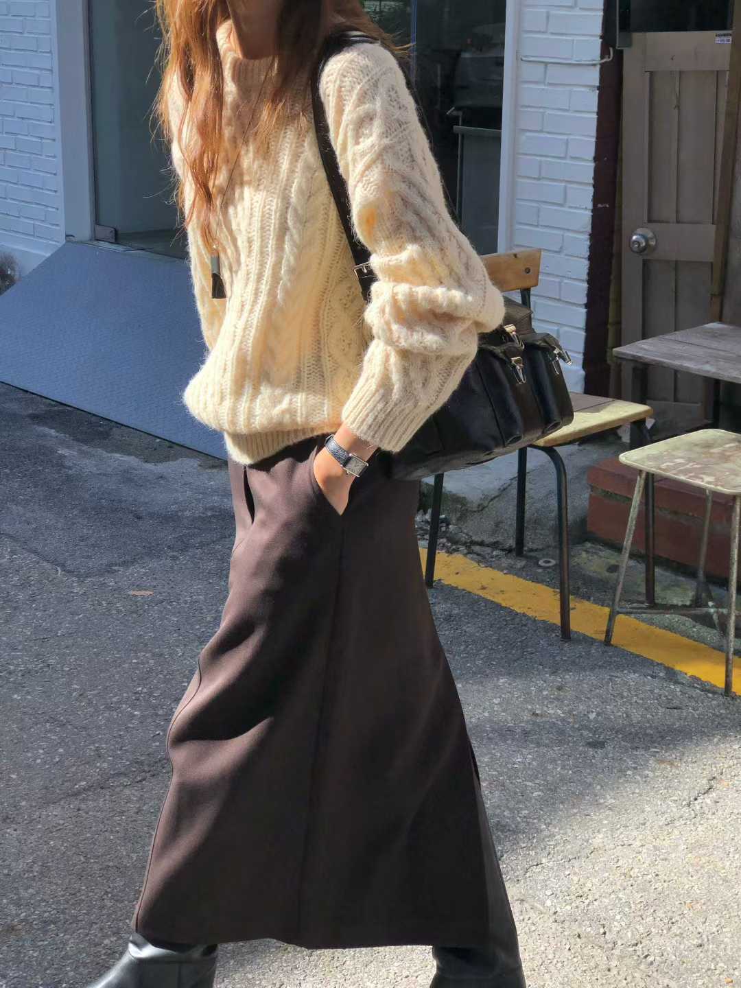 B61.大V家駝羊毛織紋圓領毛衣