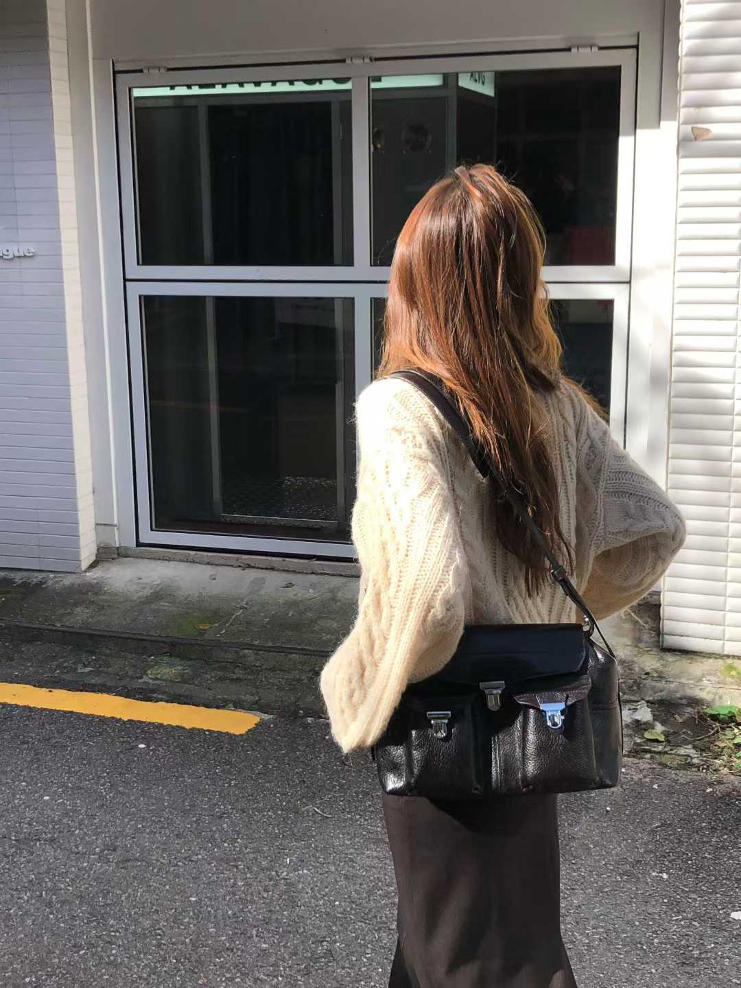 B61.大V家駝羊毛織紋圓領毛衣