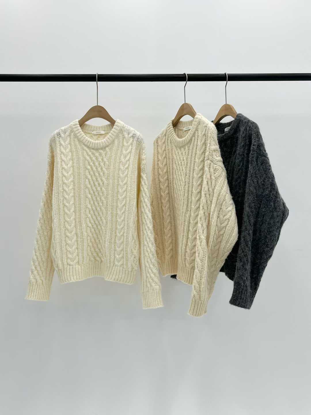 B61.大V家駝羊毛織紋圓領毛衣