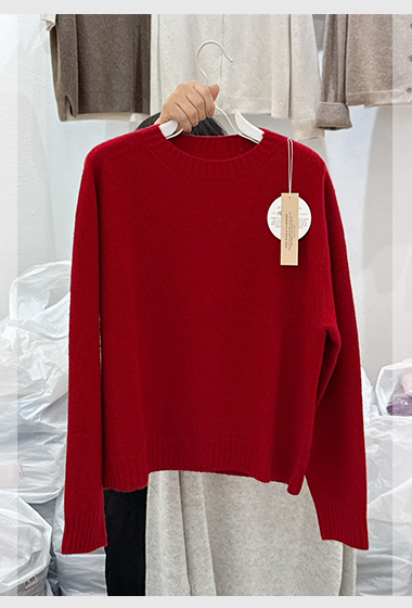 A08.木木家5%CASHMERE圓領坑條無縫毛衣