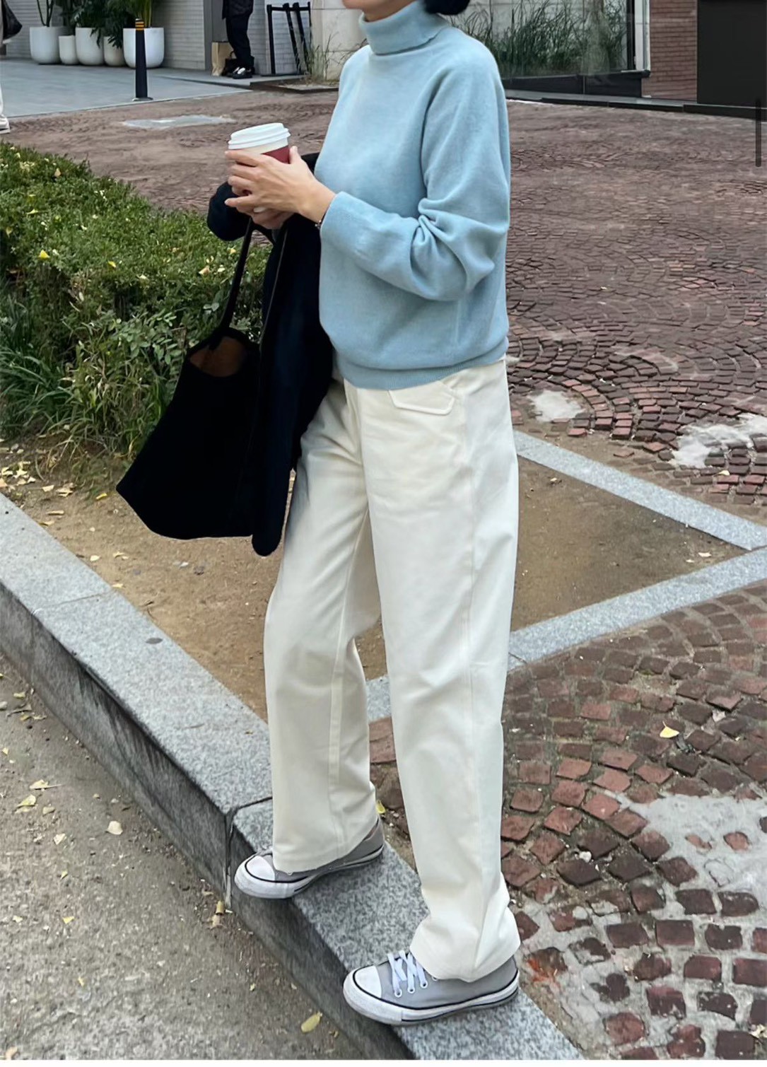 質感家簡約無縫翻領針織