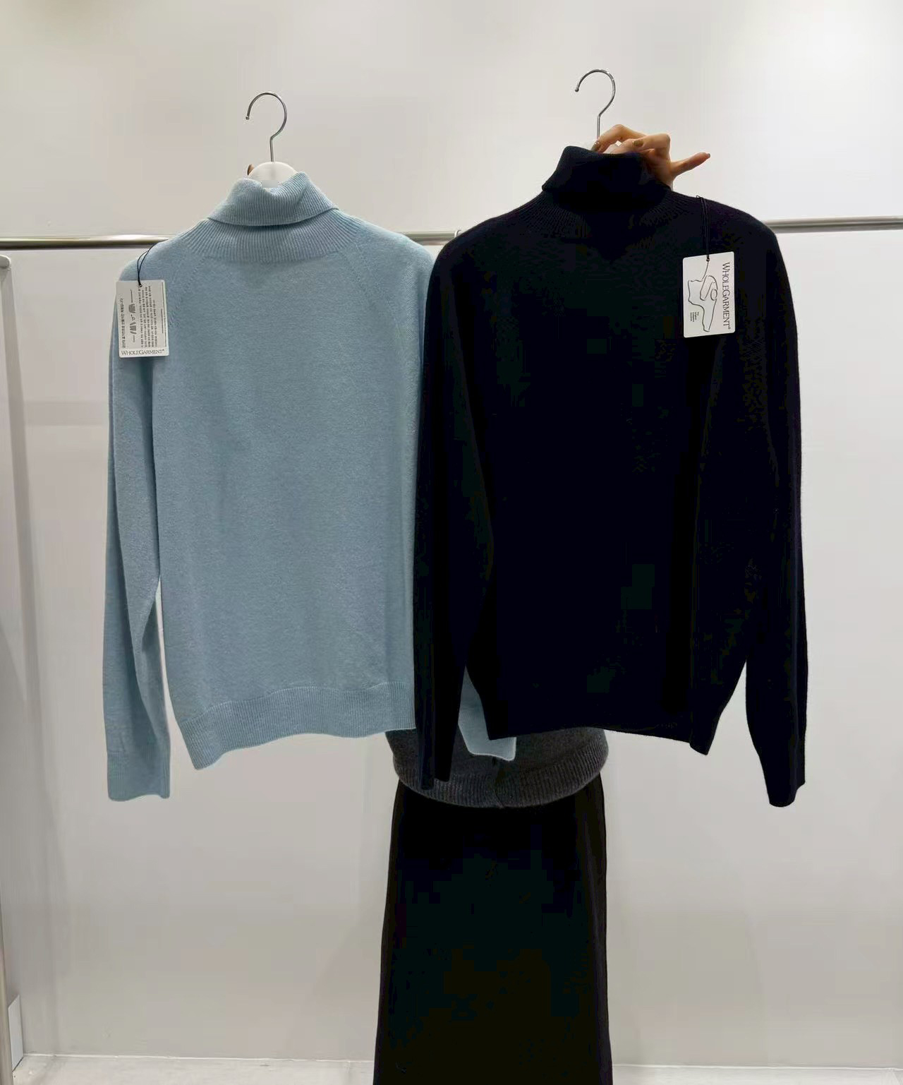 質感家簡約無縫翻領針織