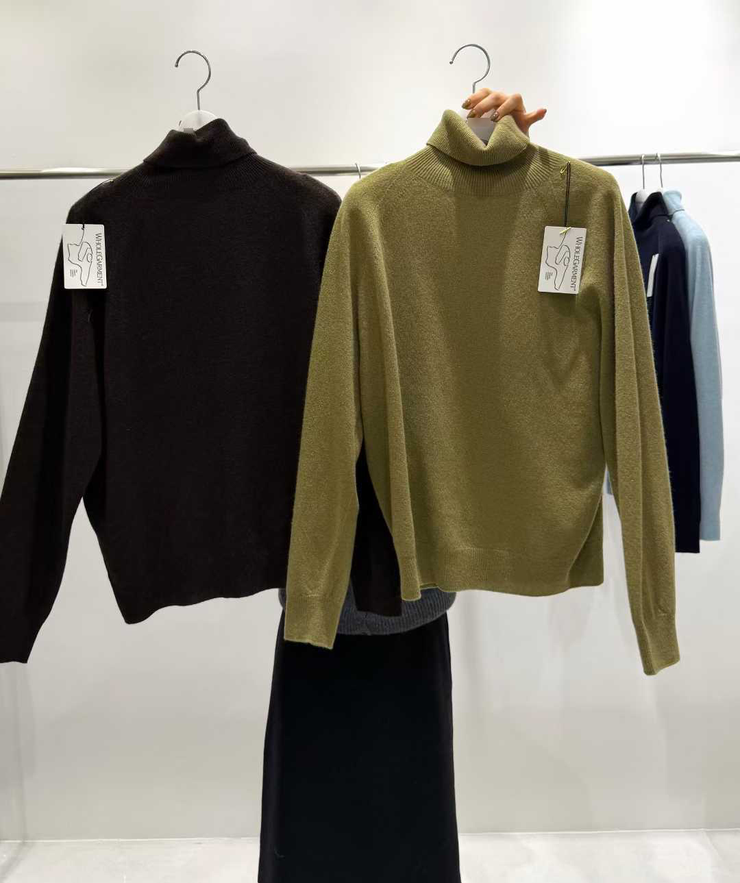 質感家簡約無縫翻領針織