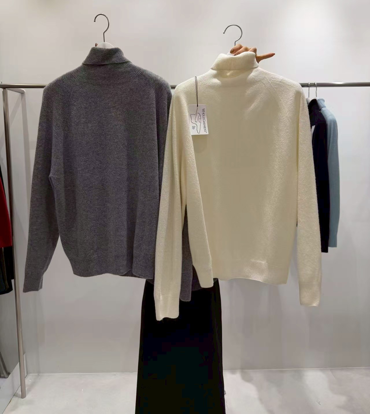 質感家簡約無縫翻領針織