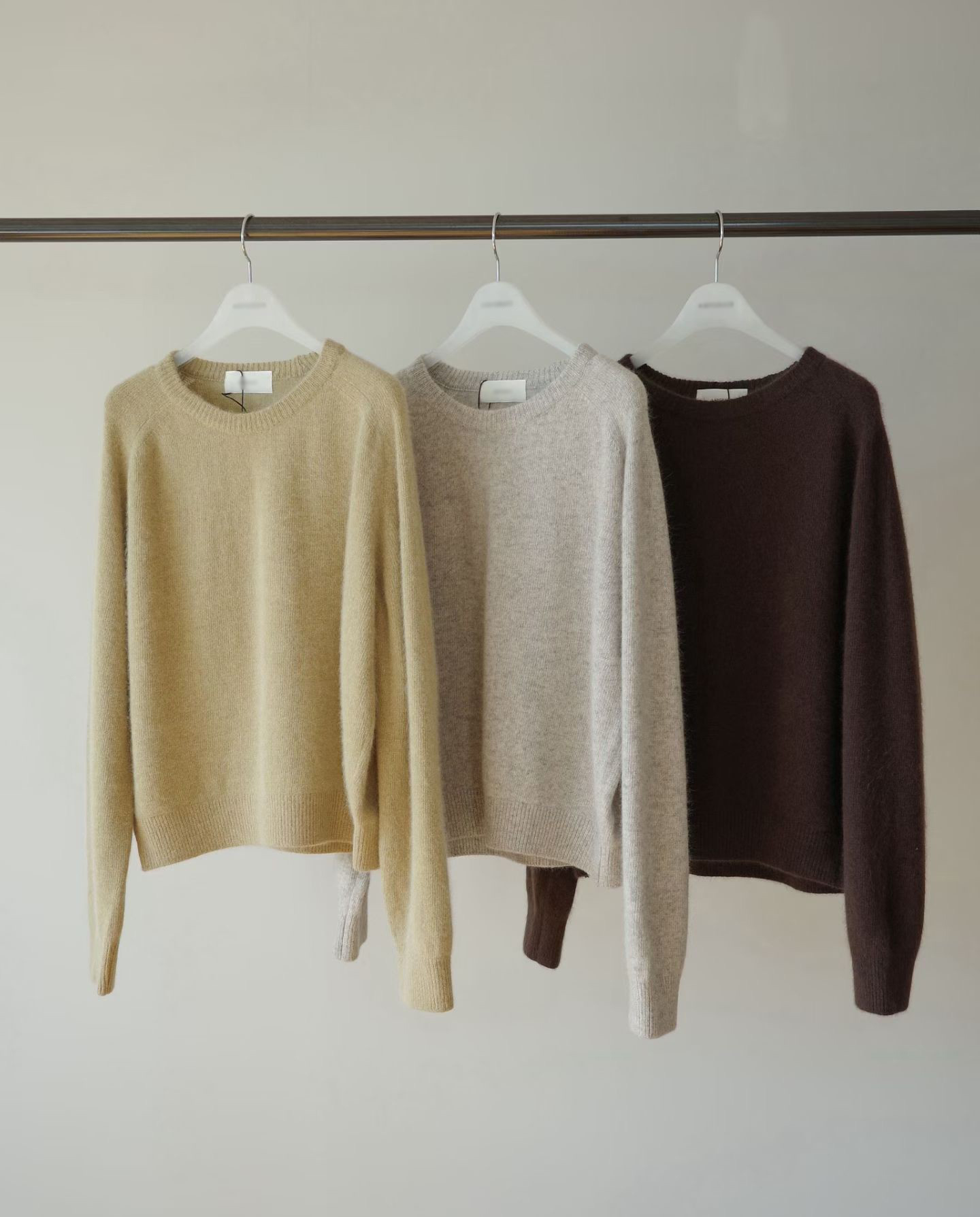 B40.瘦瘦歐膩柔軟浣熊圓領毛衣