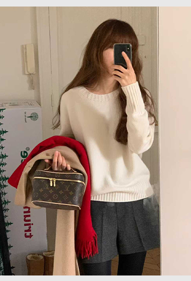 B32.顏值家5%CASHMERE無縫細膩毛衣