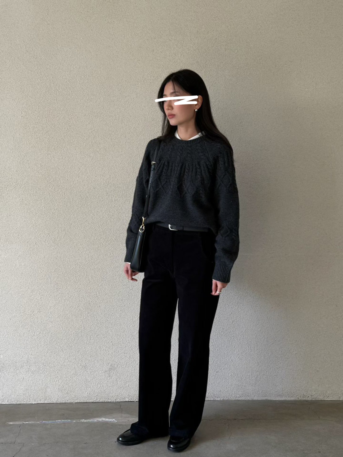 B51.瘦瘦歐膩圓領綻放麻花毛衣