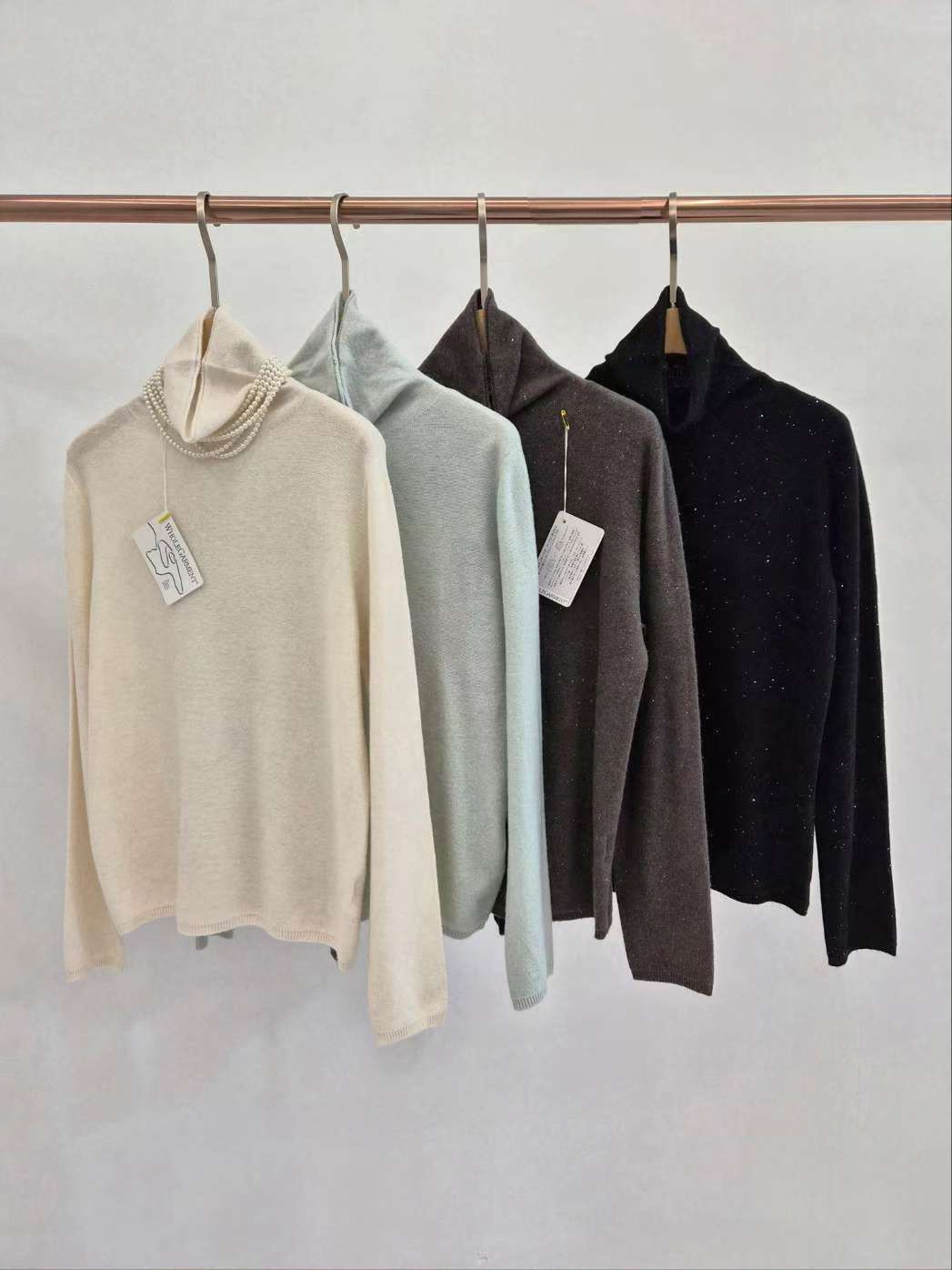 B75.可可家無縫高領羊毛毛衣