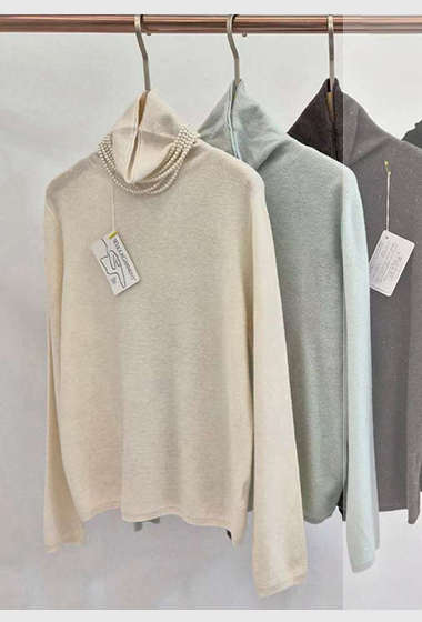 B75.可可家無縫高領羊毛毛衣