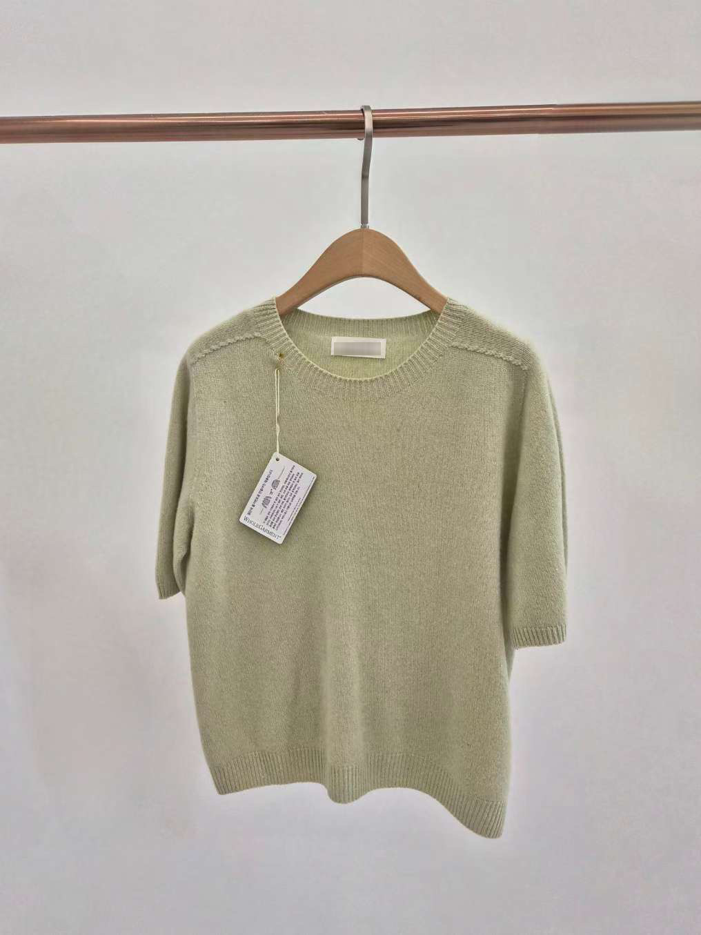 B65.可可家清爽色無縫短袖毛衣