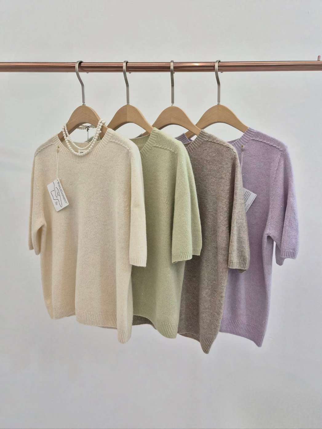 B65.可可家清爽色無縫短袖毛衣