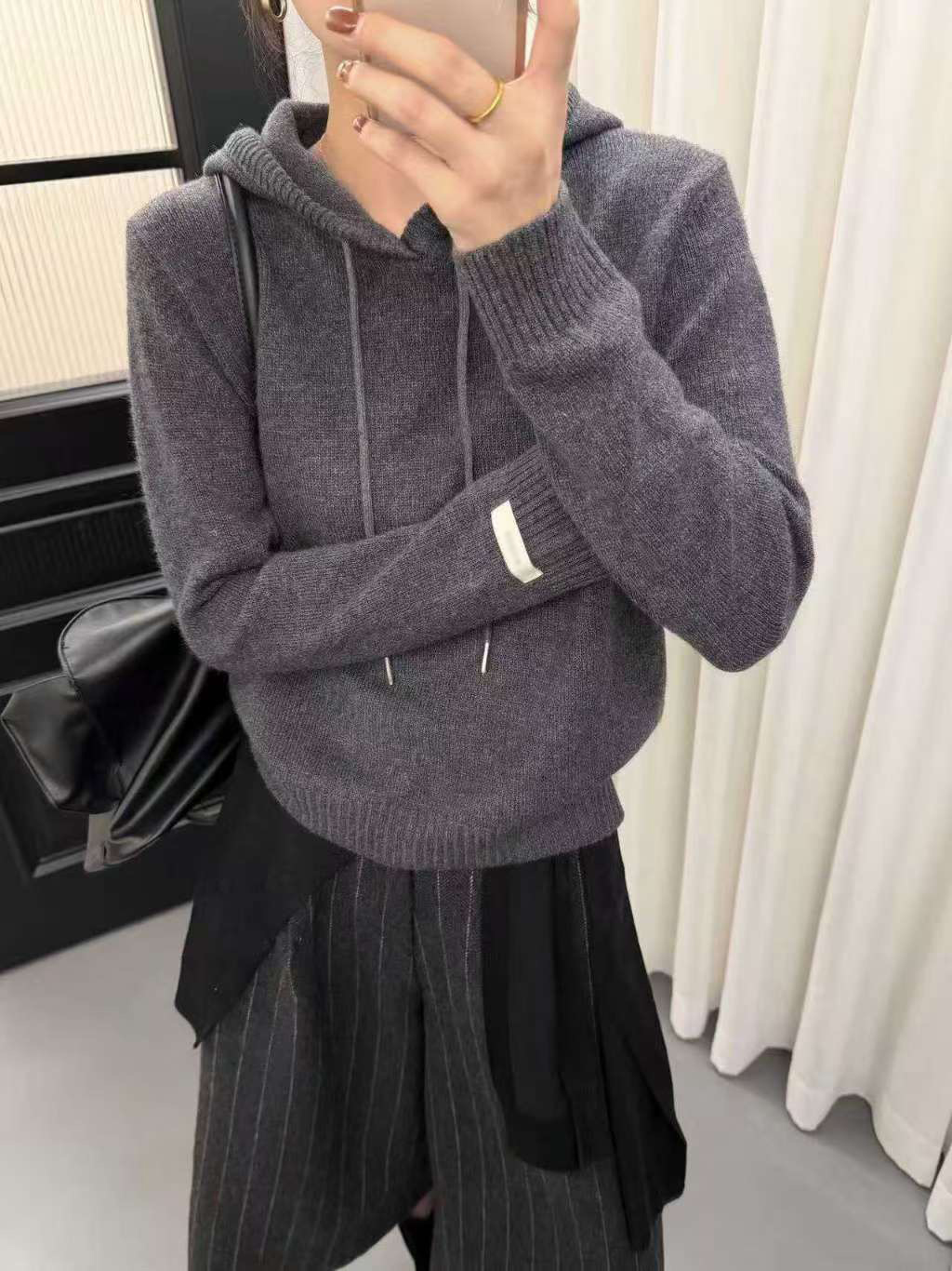 B62.可可家顯瘦連帽保暖毛衣