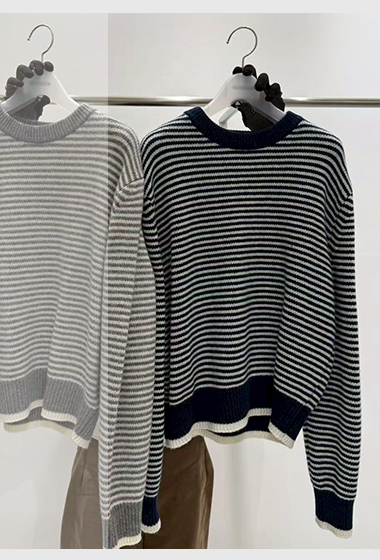 B96.質感家設計條紋圓領毛衣