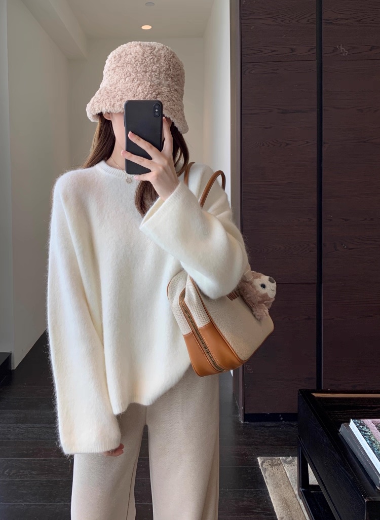 C23.女孩溫柔粉嫩綿羊混紡毛衣