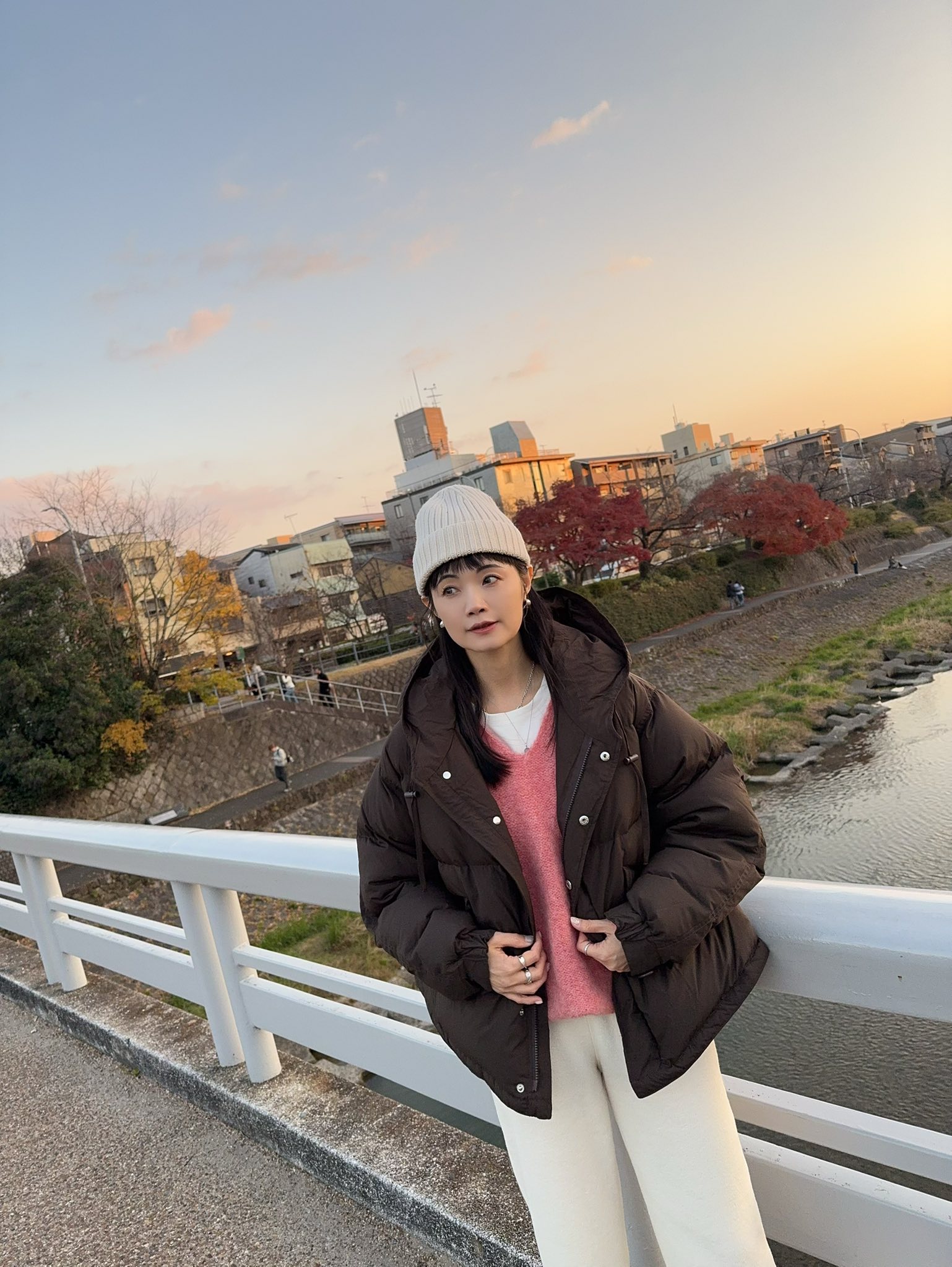 A115.可愛歐膩馬海駝羊毛V領毛衣