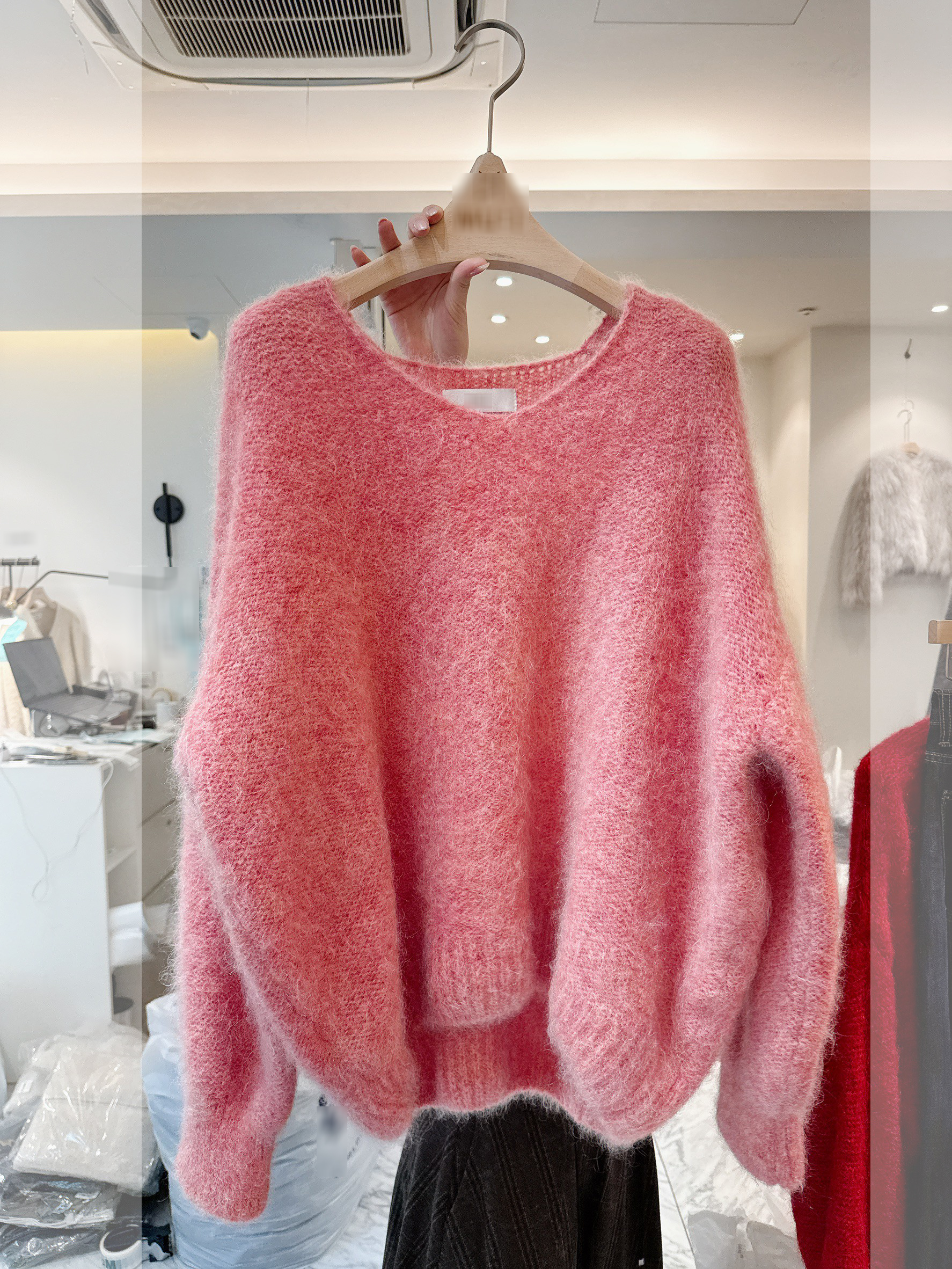 A115.可愛歐膩馬海駝羊毛V領毛衣