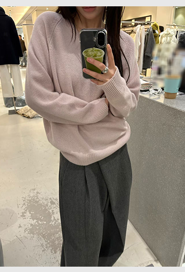 B76.甜美V領塔斯馬尼亞毛衣