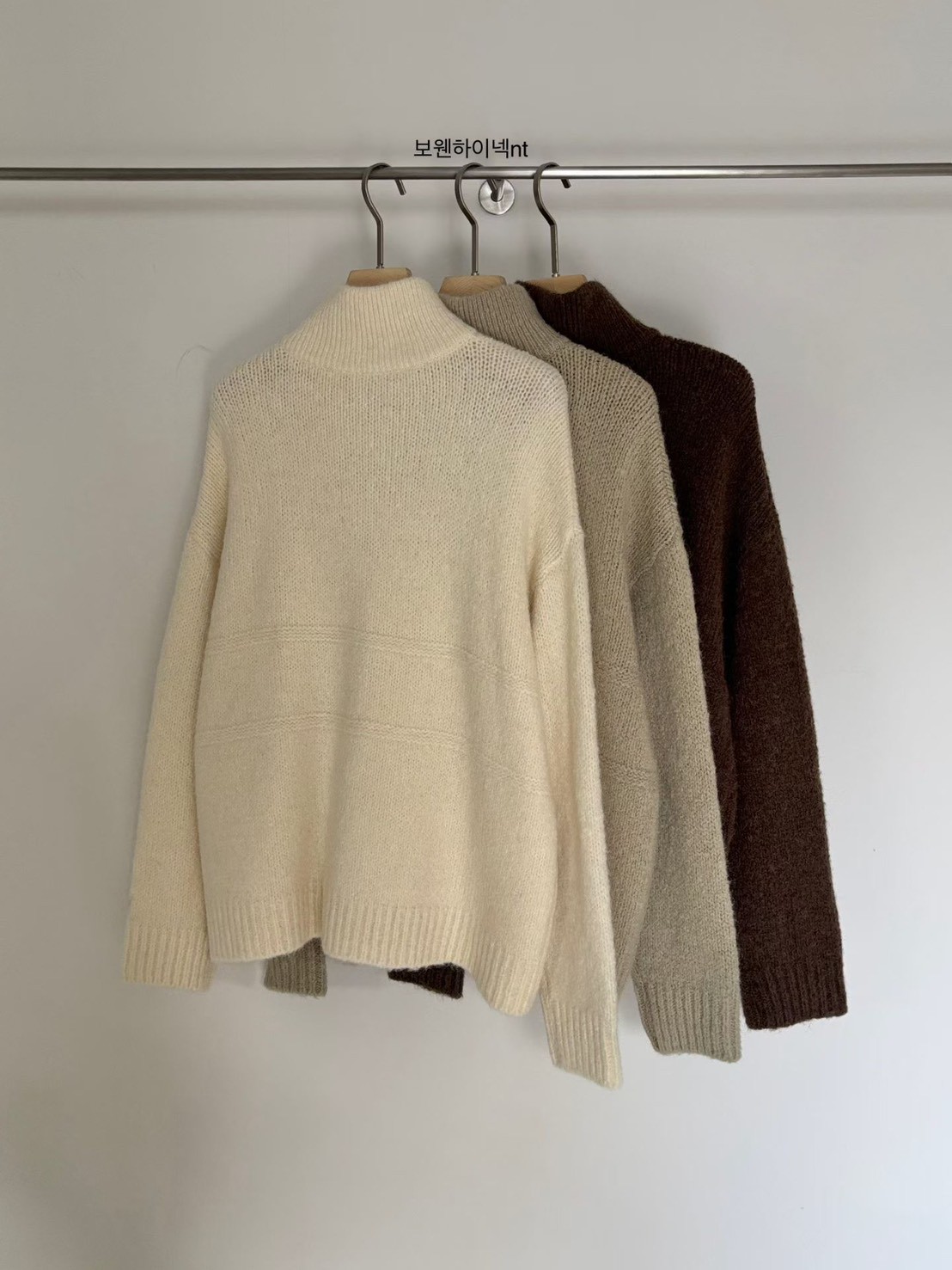 A11.小V家半門襟拉鍊立領毛衣