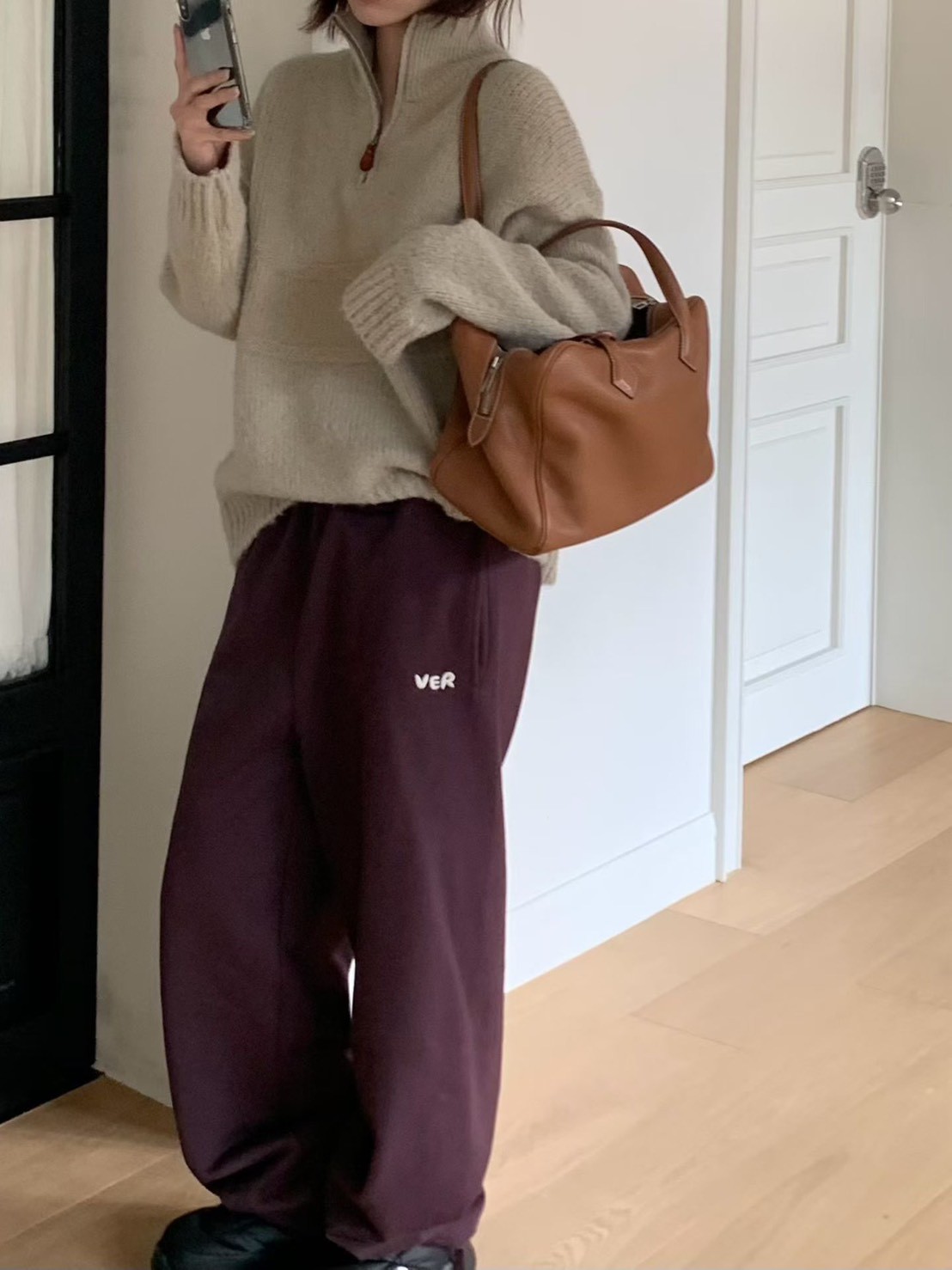 A11.小V家半門襟拉鍊立領毛衣