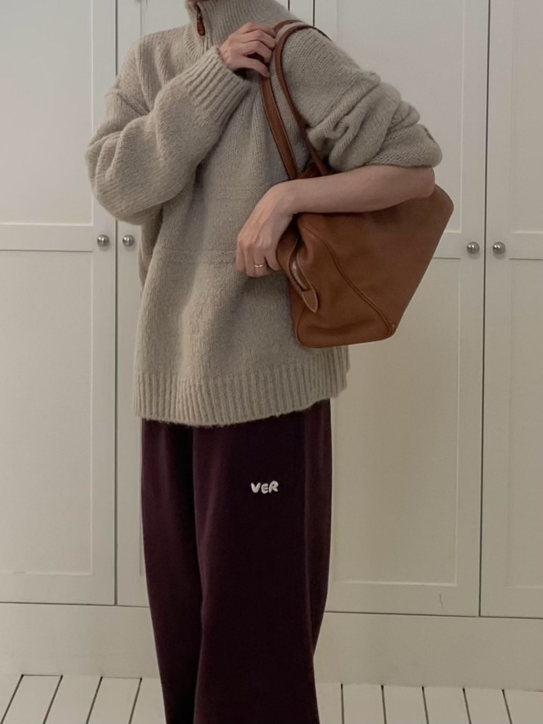 A11.小V家半門襟拉鍊立領毛衣