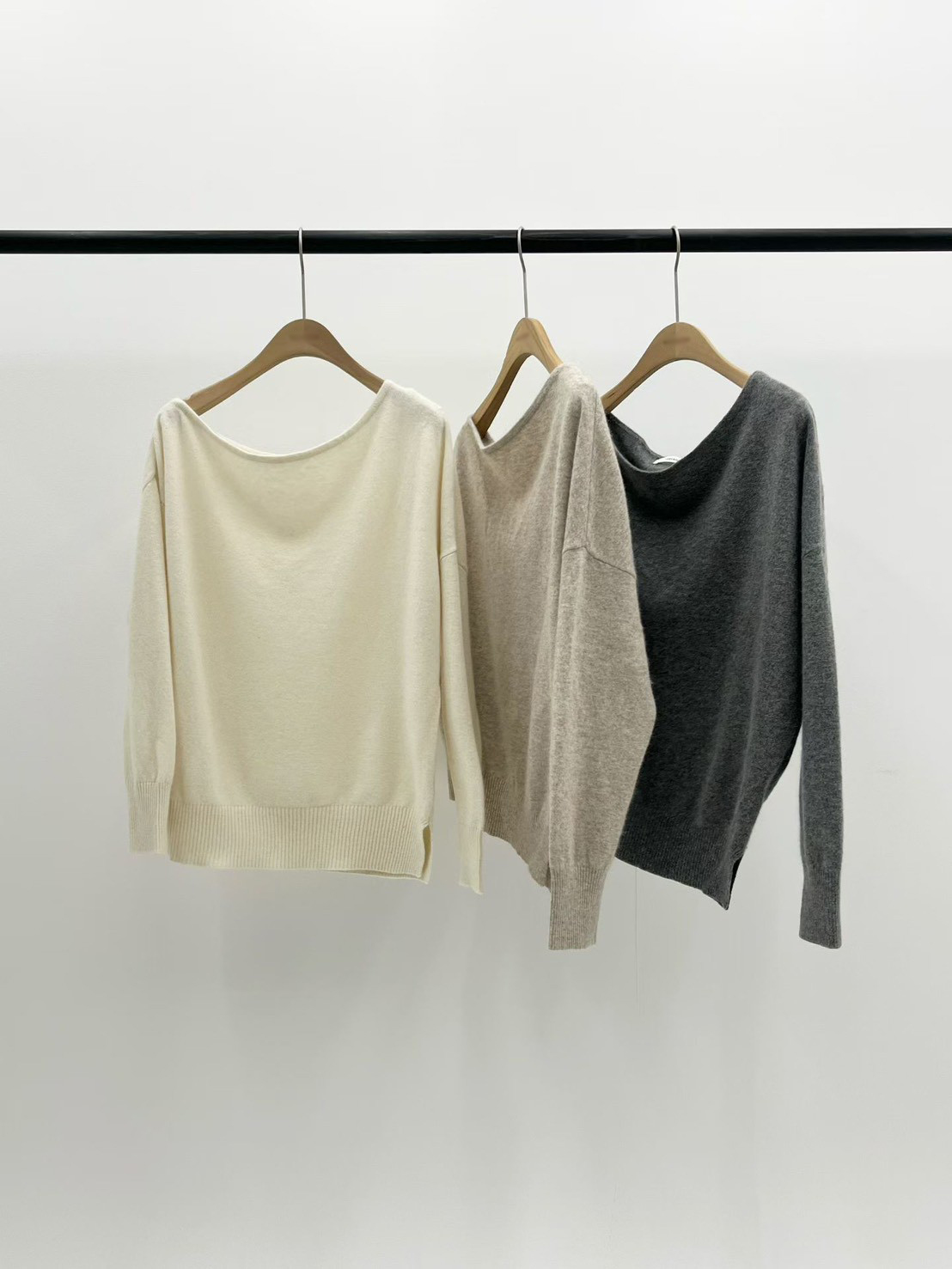 A32.大V家狐狸毛一字美肩毛衣