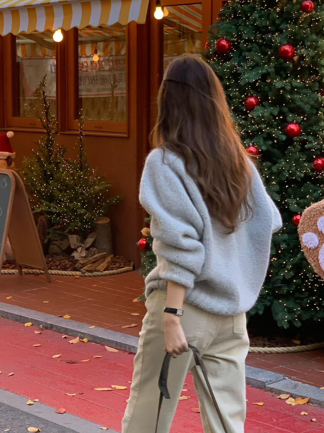 A26.大V家圓領柔美駝羊毛衣