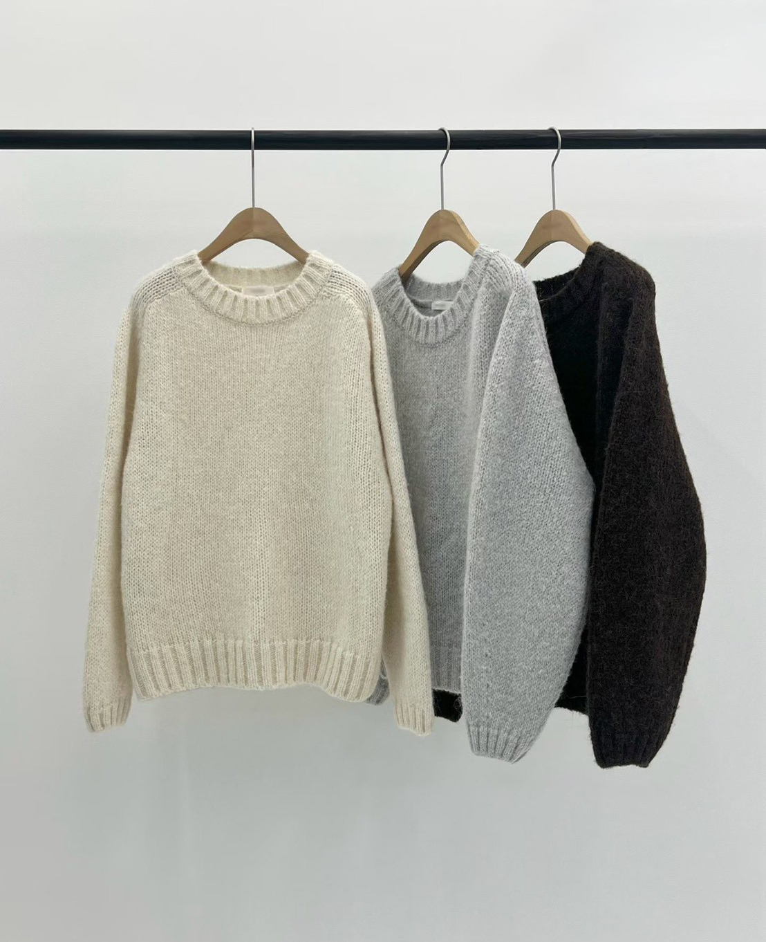 A26.大V家圓領柔美駝羊毛衣