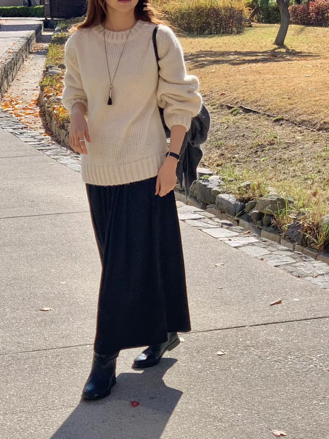 A26.大V家圓領柔美駝羊毛衣