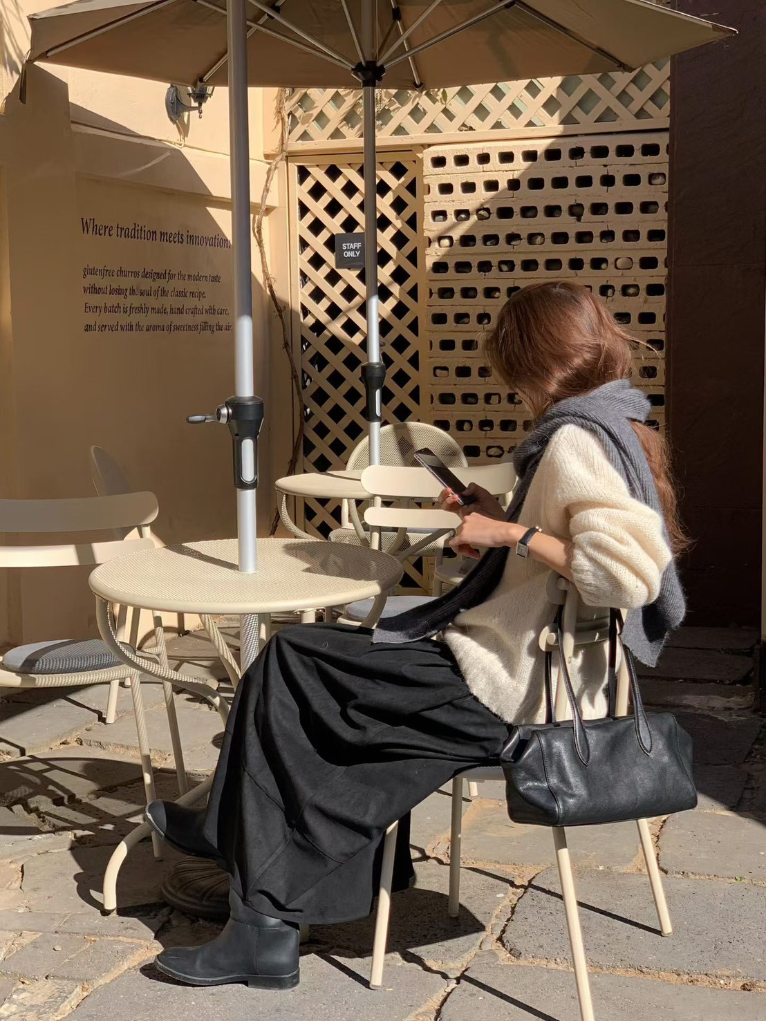 A26.大V家圓領柔美駝羊毛衣