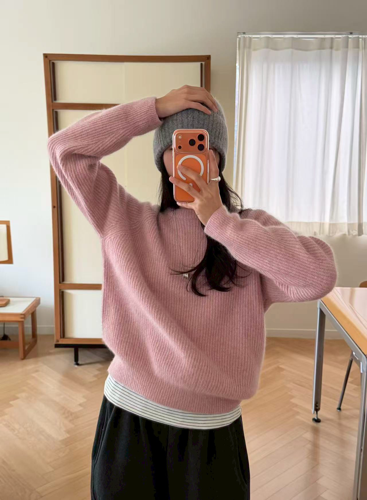 A57.瘦瘦歐膩仙氣柔美坑條毛衣