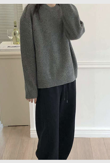 A102.星星家冬日浣熊混紡圓領毛衣