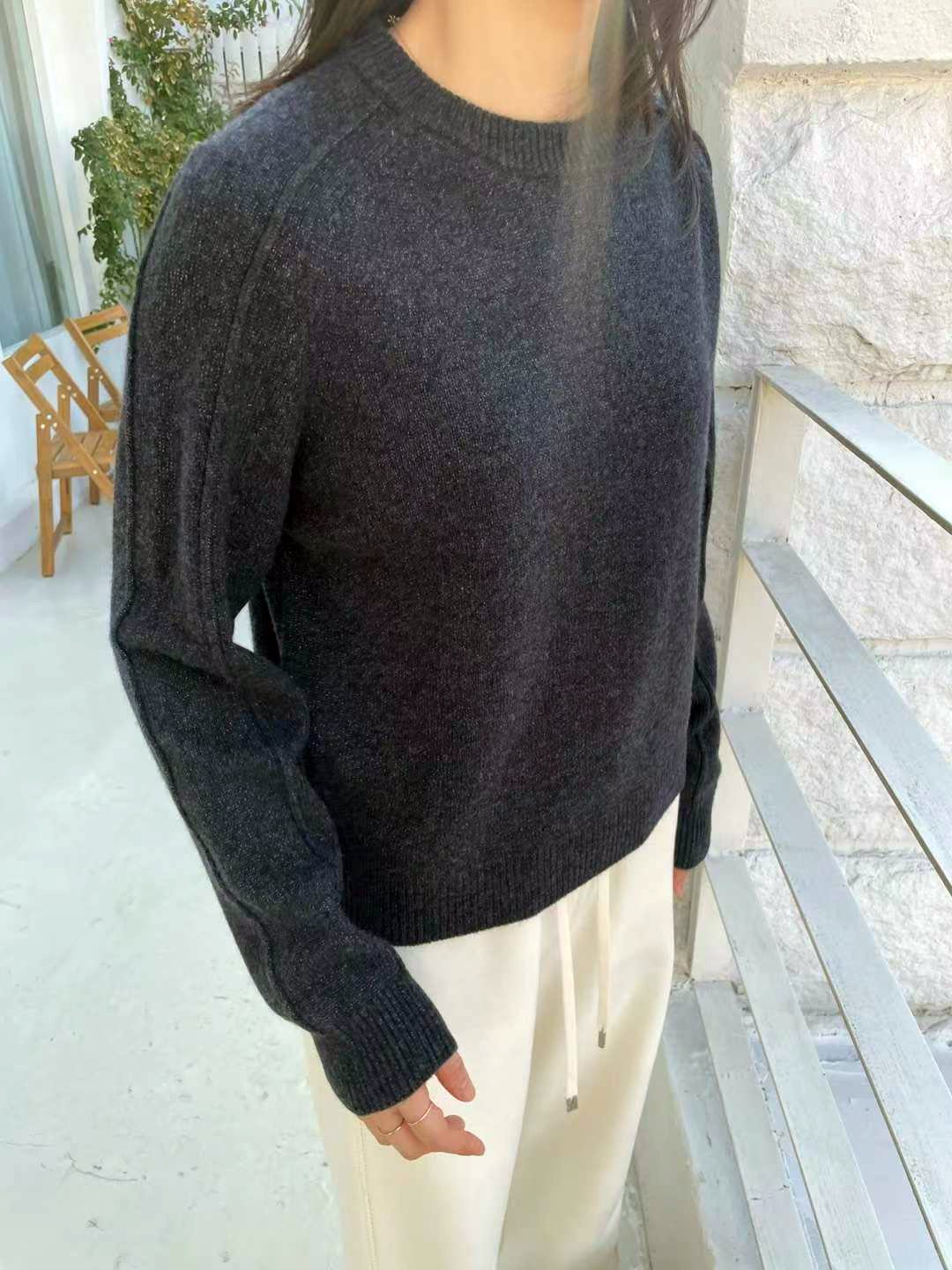 A90.星星家100%Wool袖子剪接毛衣