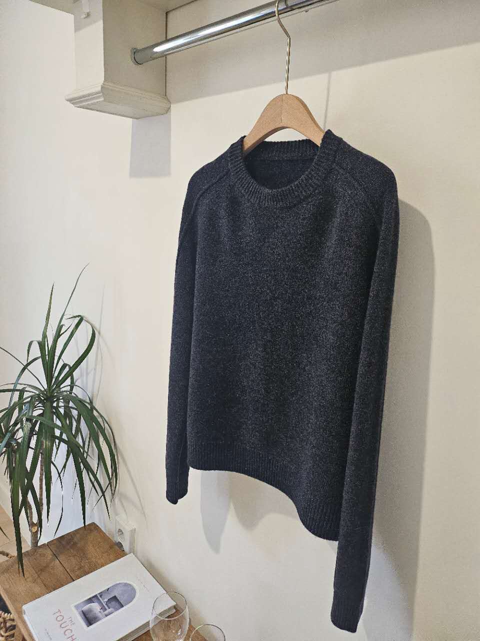 A90.星星家100%Wool袖子剪接毛衣