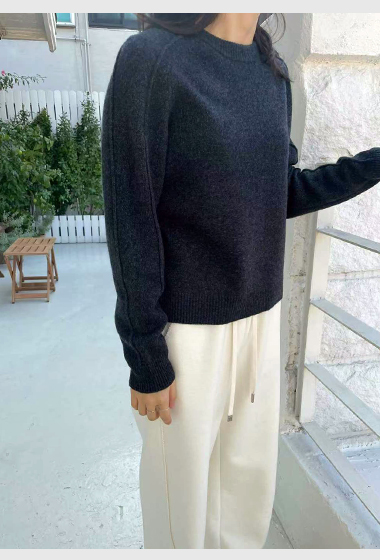 A90.星星家100%Wool袖子剪接毛衣