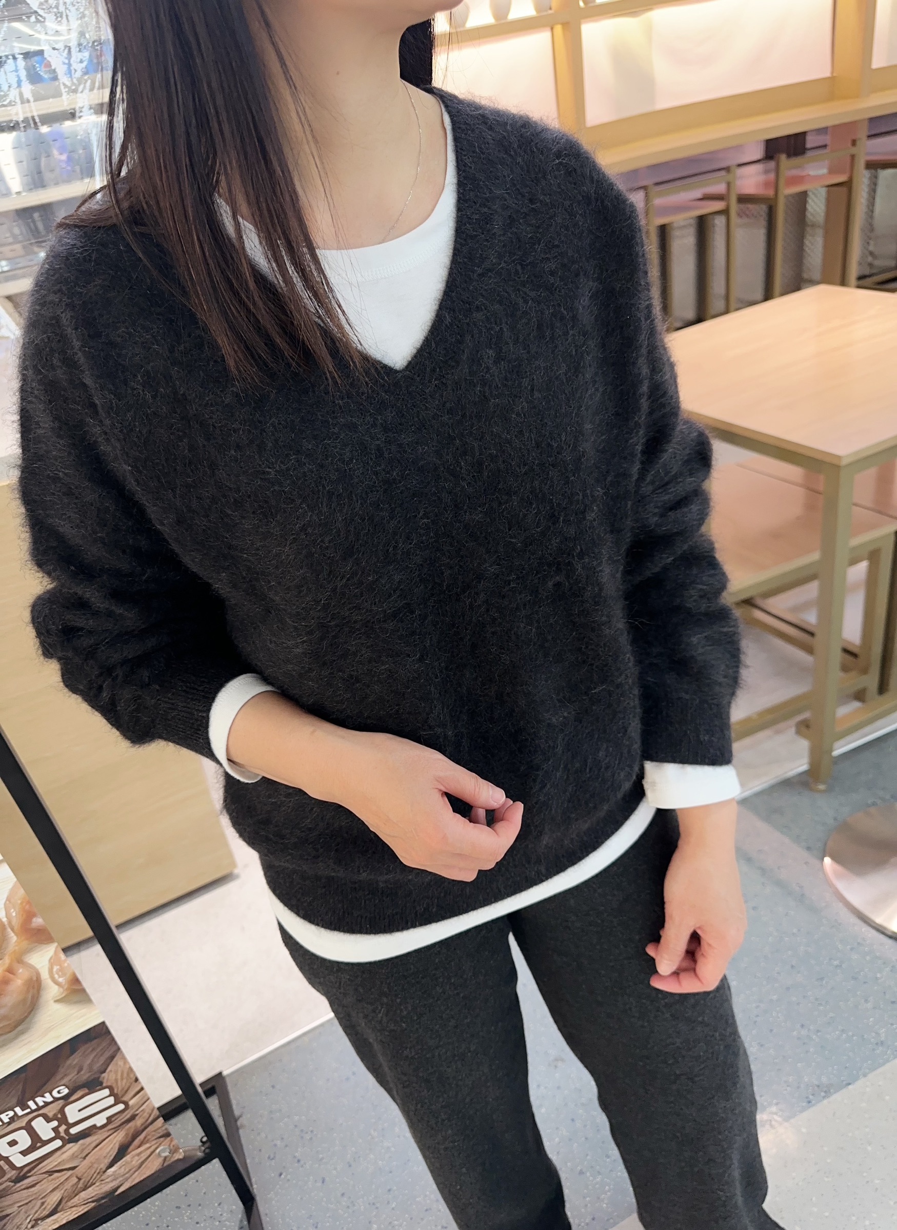 星星家100%犛牛V領毛衣